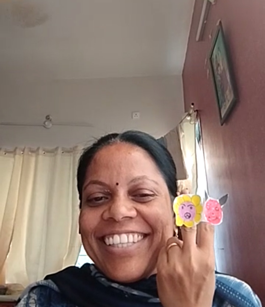 Flower Finger Puppet